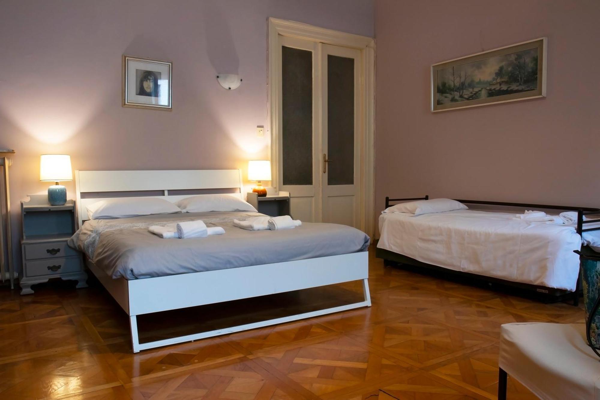 La Casa Del Teatro - Hostel Trieste Bagian luar foto